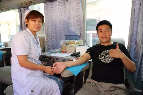 渭南市老干部局组织开展无偿献血活动