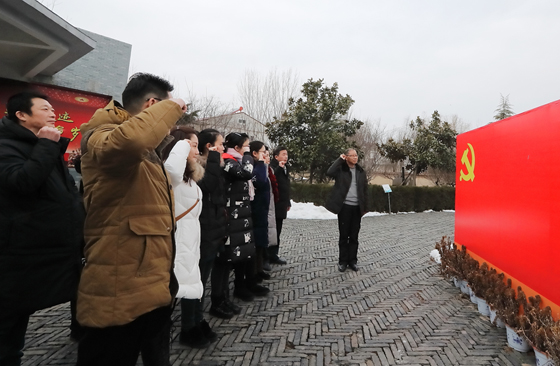 蚌埠市血站党支部开展党员活动日——参观渡江战役总前委孙家圩子纪念馆01