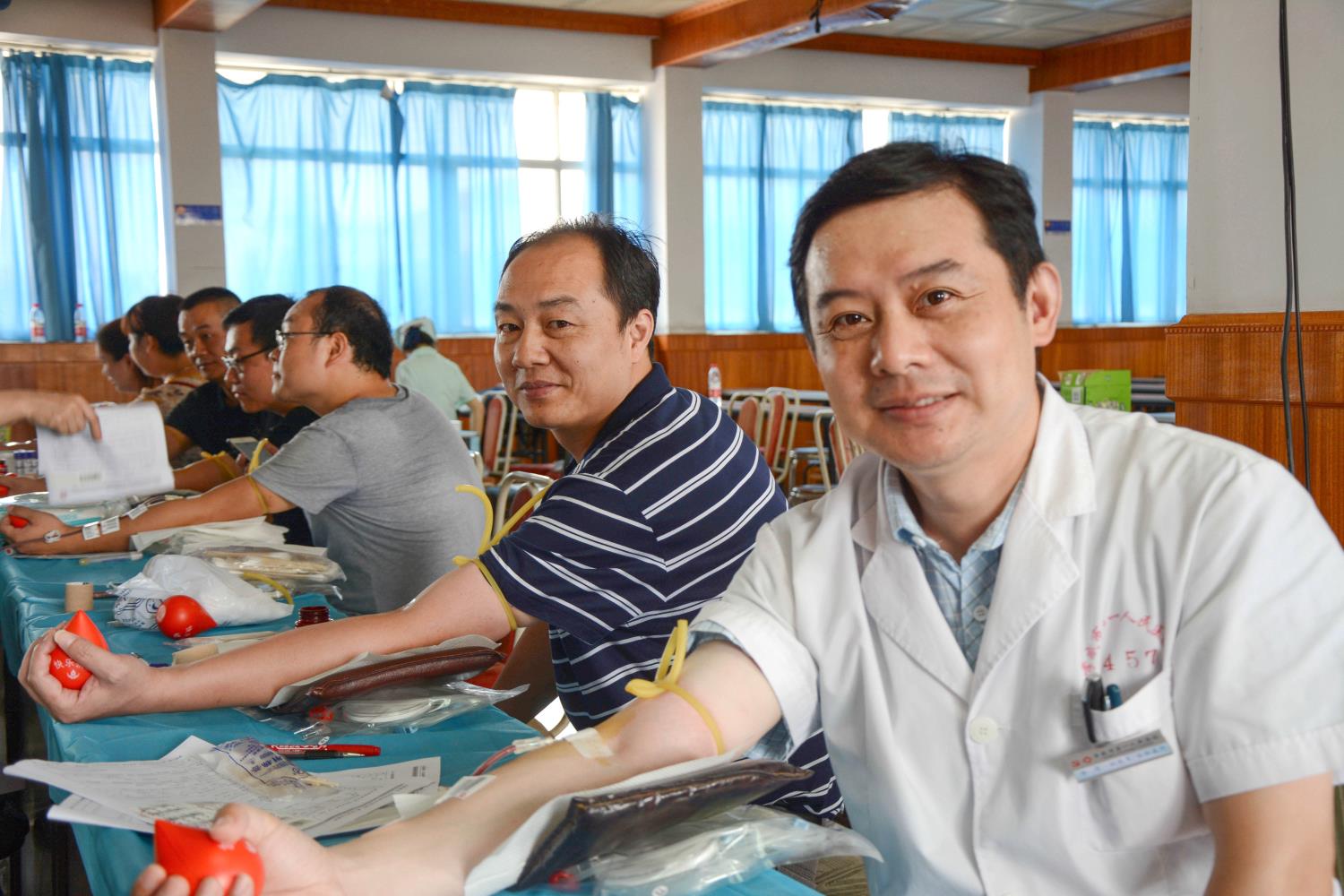 但驻孝95848部队和95263部队仍然心系驻地百姓生命安全,分别于7月24日