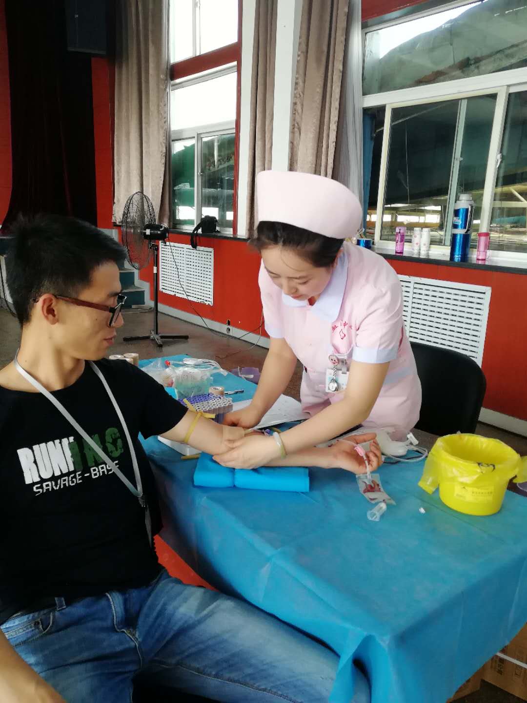 时代新人赵宏宇——采血路上不停歇
